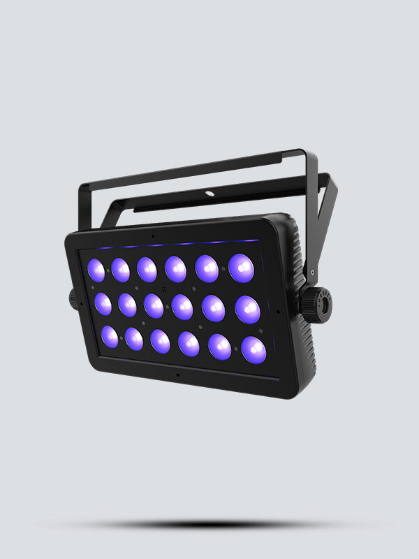 chauvet-LED-SHADOW-2-ILS-blacklight-UVreflektor-3.jpg