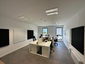 Acciona uredi, Split