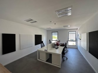 Acciona uredi, Split