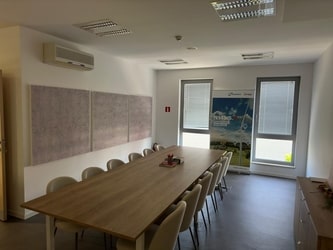 Acciona uredi, Split